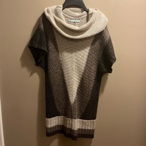 Tunic cowl neck sweater heathered tan and cream juniors medium Maurices